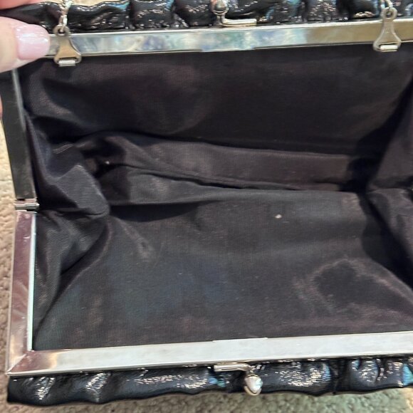 VTG Black Convertible Clutch Bag Metal Kissing Clasp & Strap Ruffle Faux Leather - Picture 8 of 12